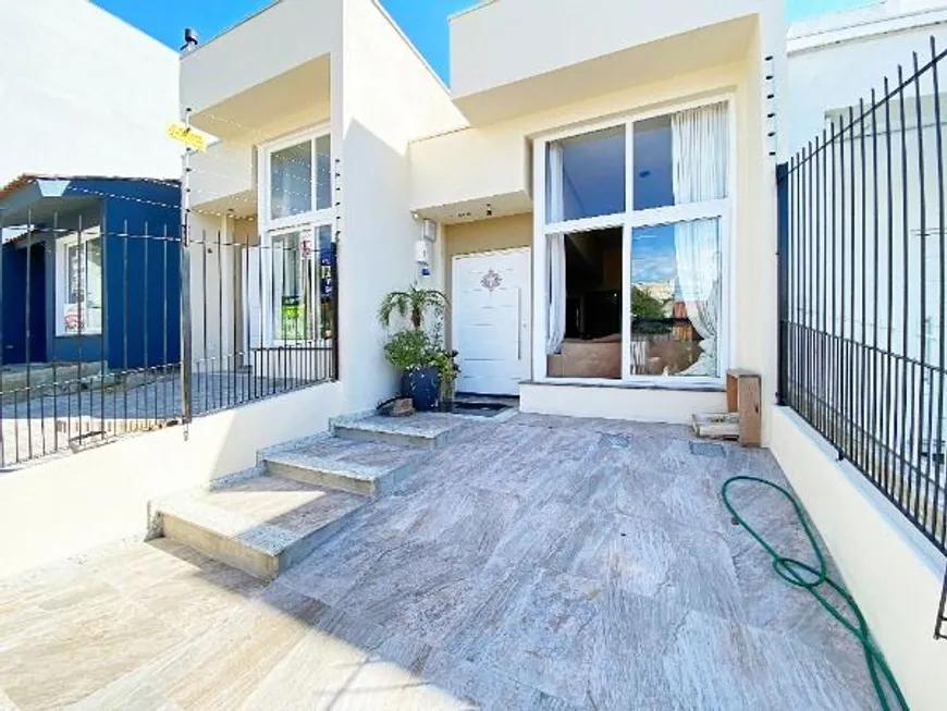 Foto 1 de Casa com 2 Quartos à venda, 90m² em Aberta dos Morros, Porto Alegre