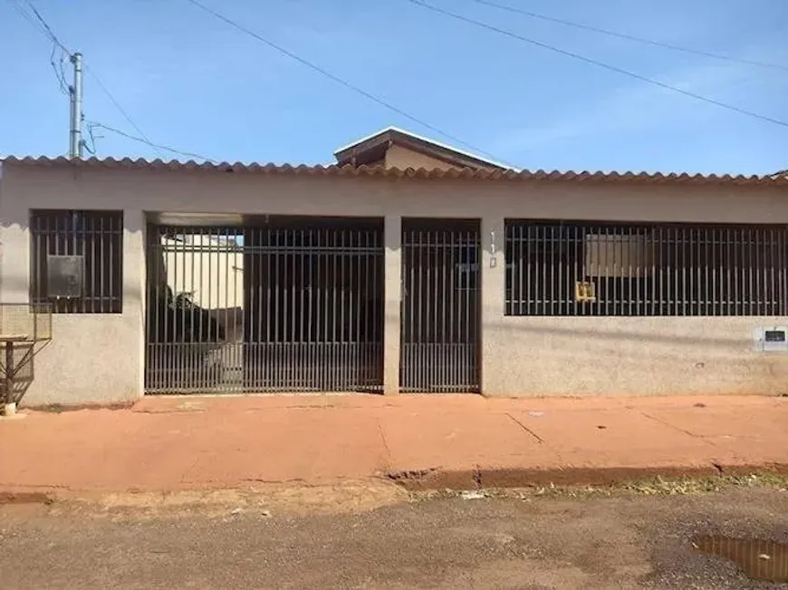 Foto 1 de Casa com 5 Quartos à venda, 168m² em , Maracaju