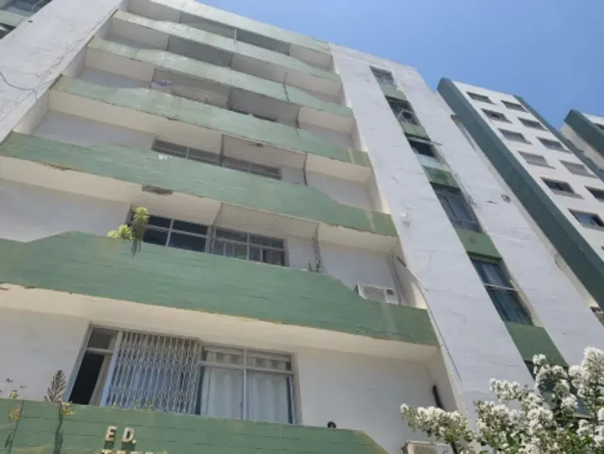 Foto 1 de Apartamento com 2 Quartos à venda, 60m² em Costa Azul, Salvador