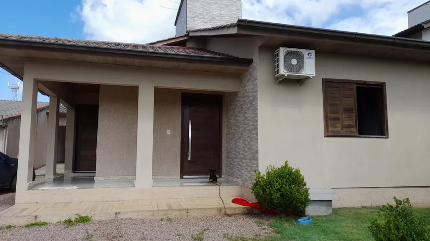 Foto 1 de Casa com 3 Quartos à venda, 240m² em São Defende, Criciúma
