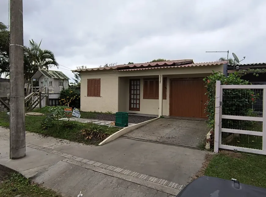 Foto 1 de Casa com 2 Quartos à venda, 90m² em Capao Novo, Capão da Canoa