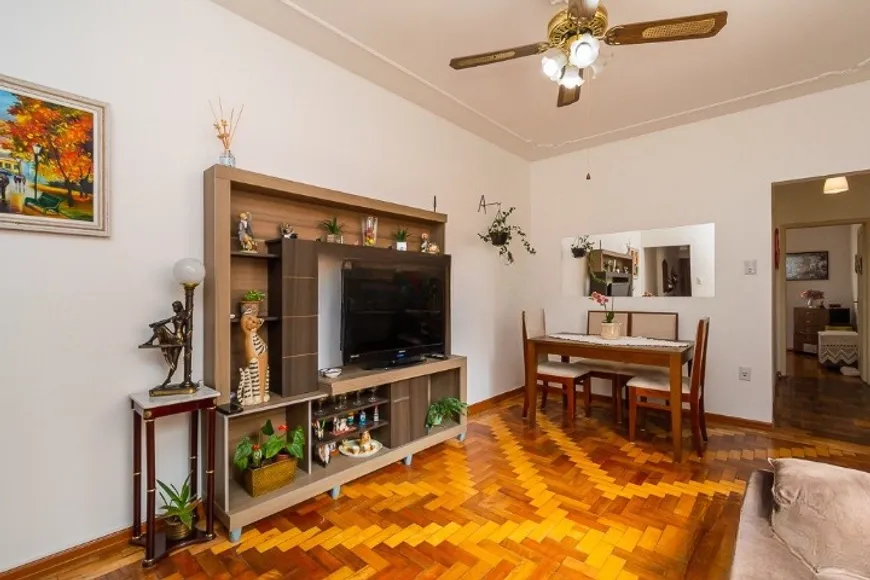 Foto 1 de Apartamento com 3 Quartos à venda, 83m² em Centro Histórico, Porto Alegre