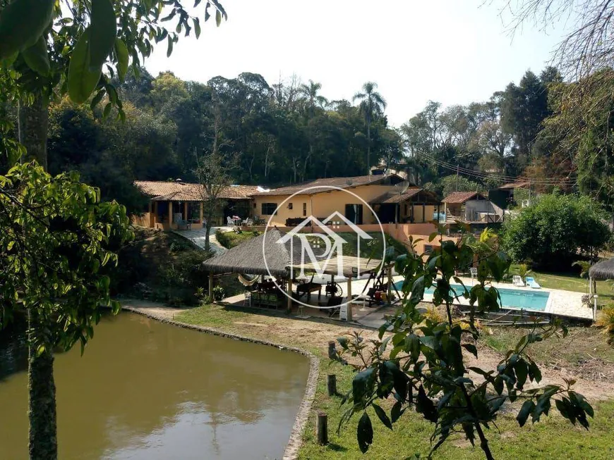 Foto 1 de Fazenda/Sítio com 4 Quartos à venda, 4500m² em Puris, Ibiúna