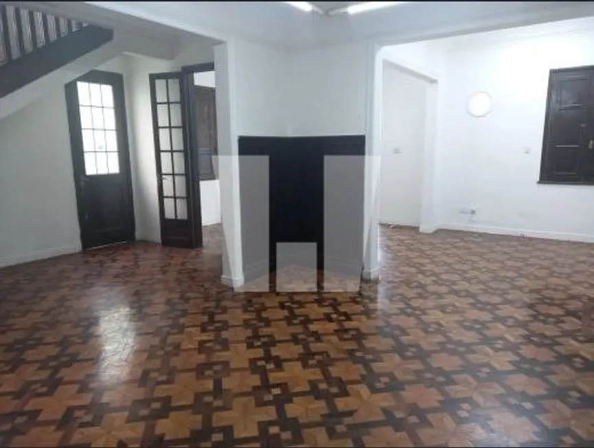 Foto 1 de Casa com 6 Quartos para alugar, 306m² em Funcionários, Belo Horizonte