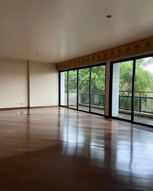 Foto 1 de Apartamento com 3 Quartos à venda, 300m² em Higienópolis, São Paulo