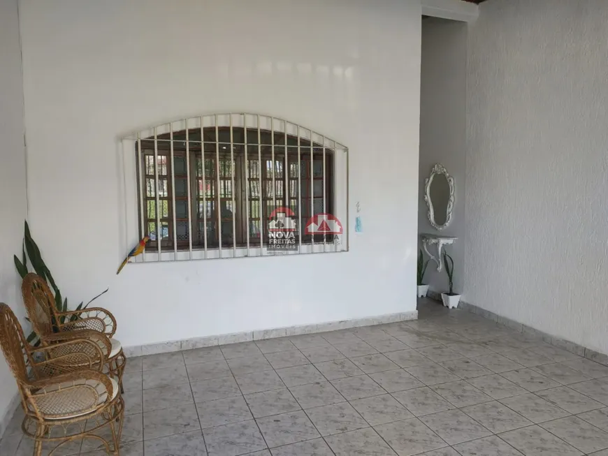 Foto 1 de Casa com 2 Quartos à venda, 141m² em Crispim, Pindamonhangaba