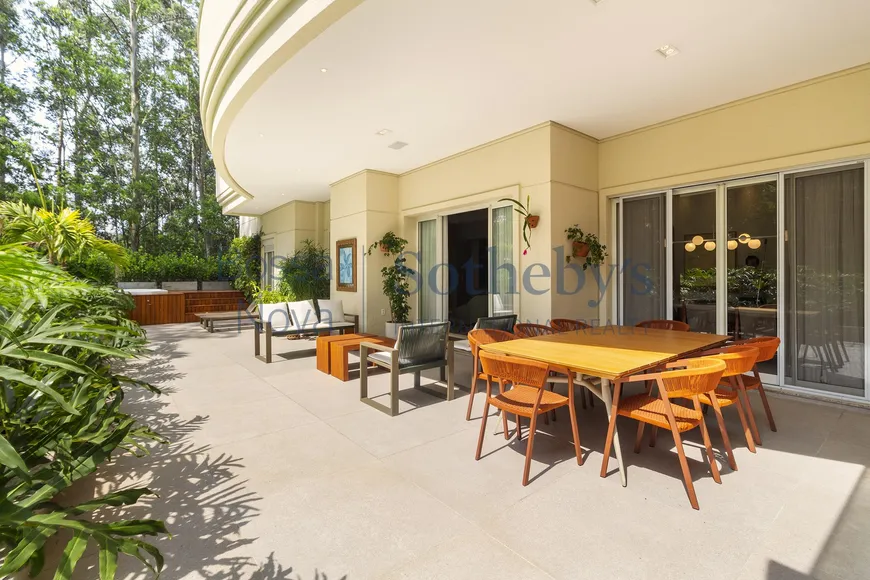 Foto 1 de Apartamento com 3 Quartos à venda, 300m² em Alphaville, Santana de Parnaíba