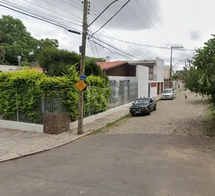 Foto 1 de Casa com 4 Quartos à venda, 220m² em Teresópolis, Porto Alegre