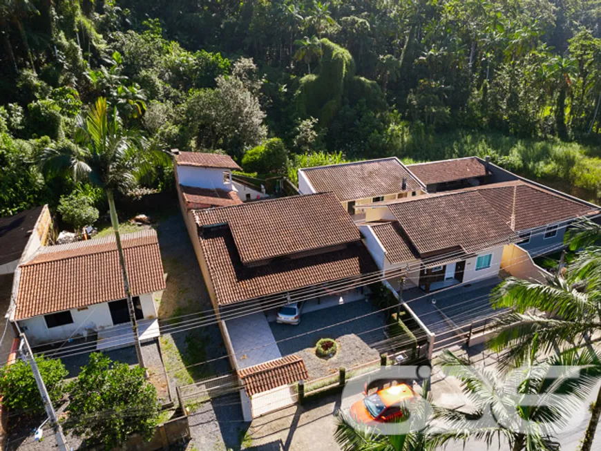 Foto 1 de Casa com 3 Quartos à venda, 194m² em Vila Nova, Joinville