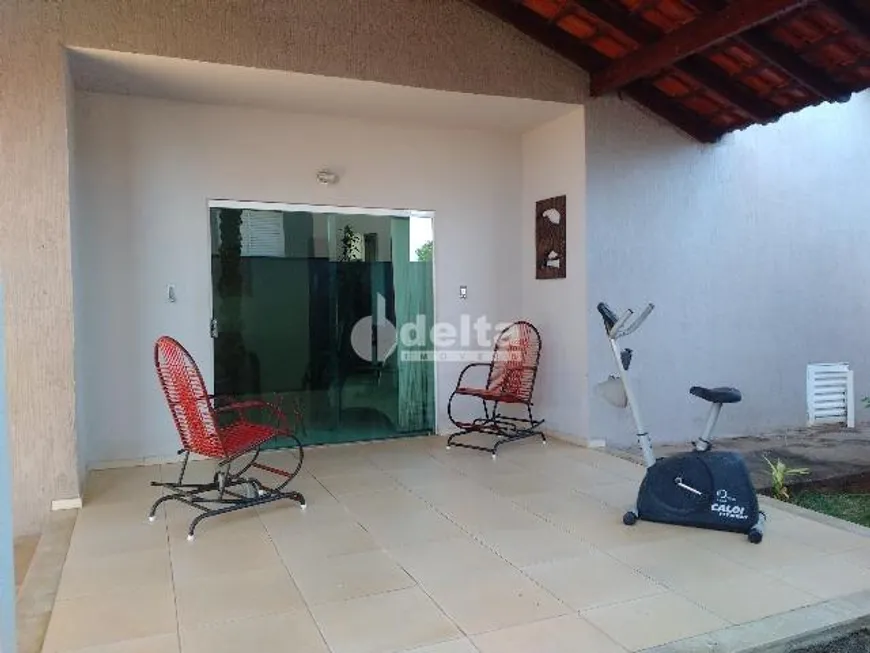 Foto 1 de Casa com 3 Quartos à venda, 290m² em Tubalina, Uberlândia