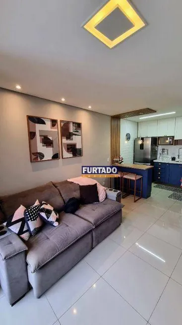 Foto 1 de Sobrado com 2 Quartos à venda, 130m² em Campestre, Santo André