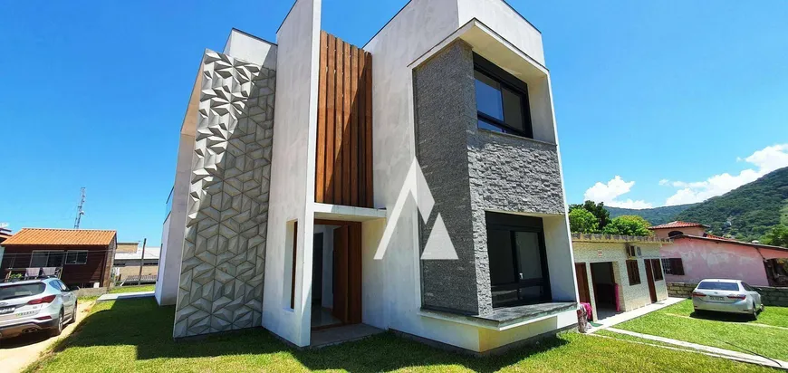 Foto 1 de Casa de Condomínio com 3 Quartos à venda, 159m² em Siriú, Garopaba