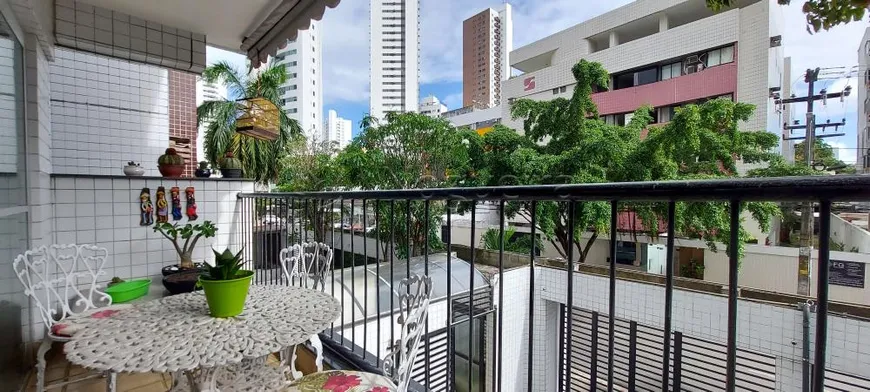 Foto 1 de Apartamento com 3 Quartos à venda, 118m² em Boa Viagem, Recife