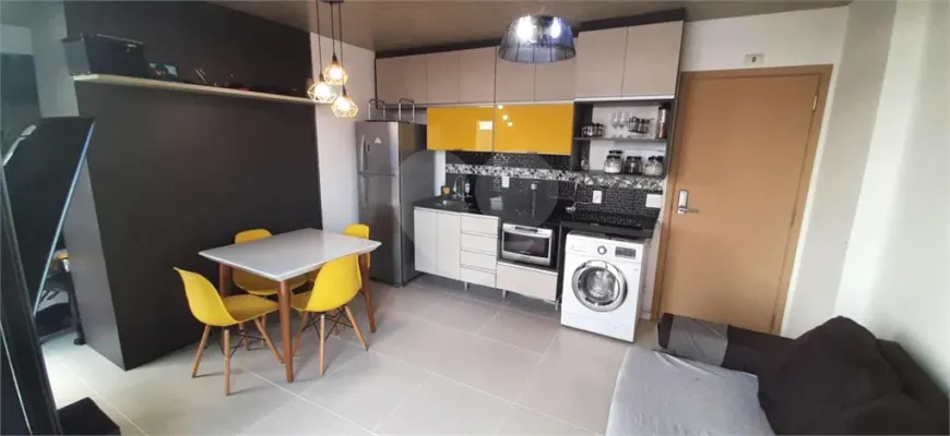 Foto 1 de Apartamento com 1 Quarto à venda, 32m² em Santo Amaro, São Paulo