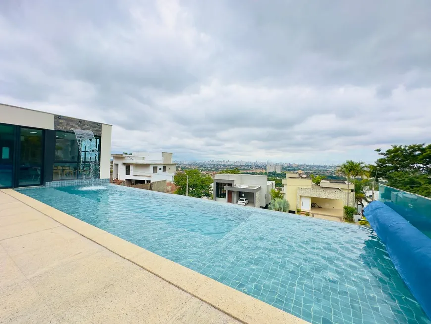 Foto 1 de Casa de Condomínio com 4 Quartos à venda, 640m² em Residencial Parque Mendanha, Goiânia