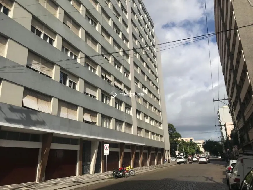 Foto 1 de Apartamento com 3 Quartos à venda, 176m² em Centro, Pelotas