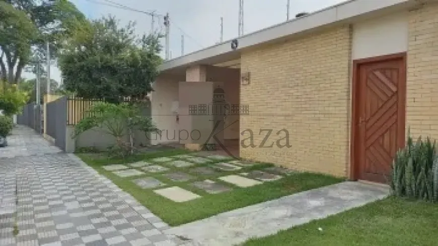 Foto 1 de Casa com 3 Quartos para alugar, 85m² em Centro, Jacareí