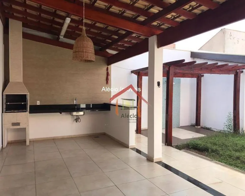 Foto 1 de Casa com 3 Quartos à venda, 239m² em Parque da Represa, Jundiaí