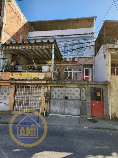 Foto 1 de Casa com 2 Quartos à venda, 10m² em Ramos, Rio de Janeiro