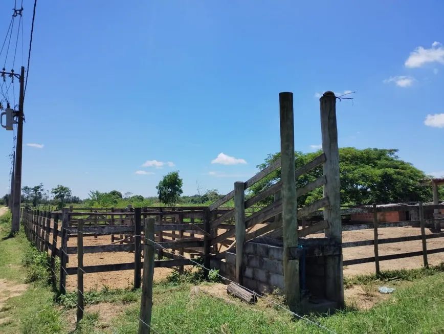 Foto 1 de Fazenda/Sítio com 2 Quartos à venda, 400000m² em , Carapebus