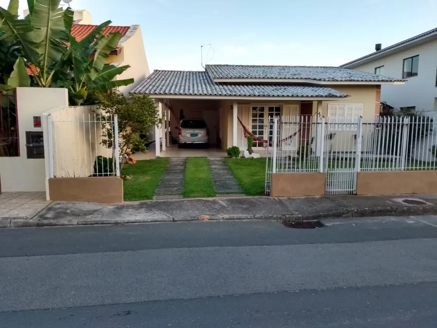 Foto 1 de Casa com 4 Quartos à venda, 211m² em Ingleses do Rio Vermelho, Florianópolis