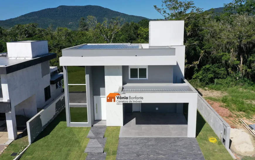 Foto 1 de Casa com 4 Quartos à venda, 266m² em Ratones, Florianópolis