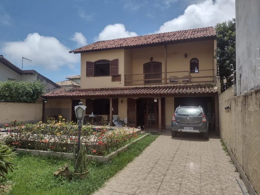 Foto 1 de Casa com 4 Quartos à venda, 230m² em Piratininga, Niterói