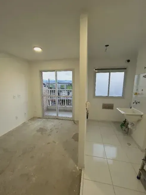 Foto 1 de Apartamento com 2 Quartos à venda, 43m² em Vila Nova Cachoeirinha, São Paulo