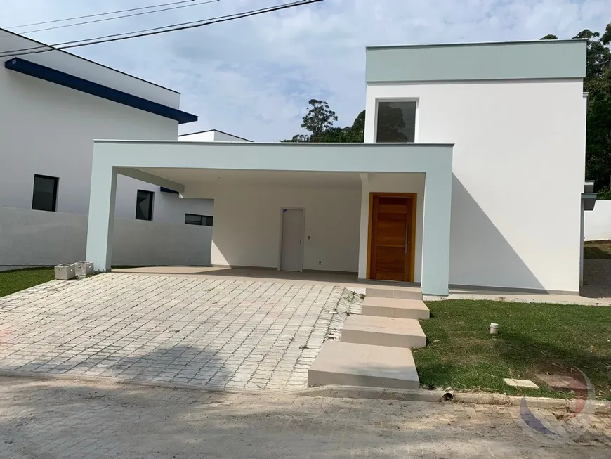 Foto 1 de Casa de Condomínio com 3 Quartos à venda, 166m² em Cachoeira do Bom Jesus, Florianópolis