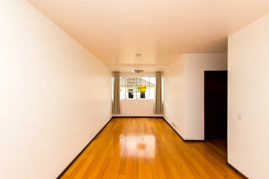 Foto 1 de Apartamento com 2 Quartos à venda, 61m² em Noal, Santa Maria