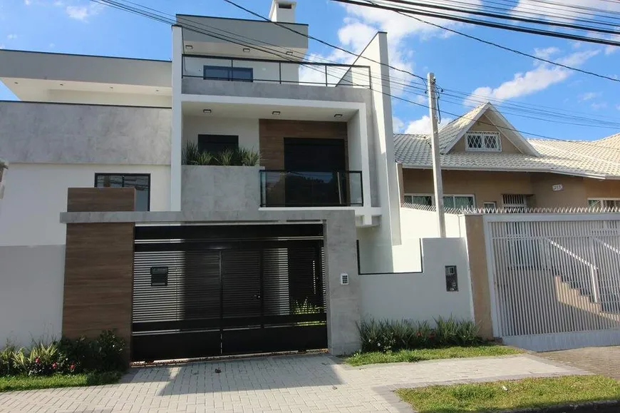 Foto 1 de Sobrado com 3 Quartos à venda, 122m² em Silveira da Motta, São José dos Pinhais