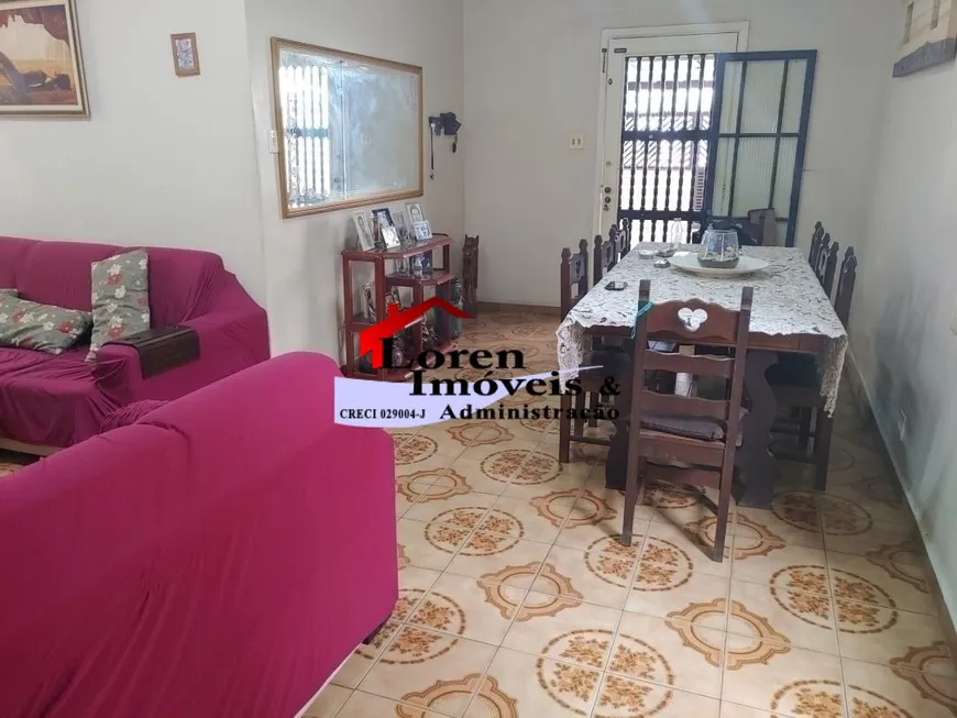 Foto 1 de Sobrado com 4 Quartos à venda, 280m² em Boa Vista, São Vicente