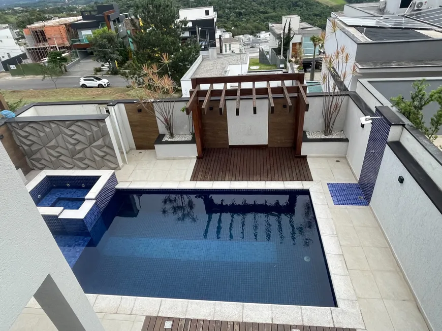 Foto 1 de Casa de Condomínio com 3 Quartos à venda, 340m² em Arua, Mogi das Cruzes