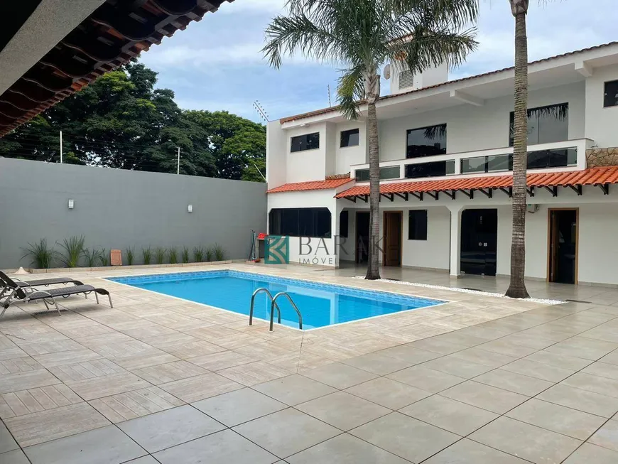 Foto 1 de Sobrado com 5 Quartos à venda, 515m² em Zona 02, Maringá