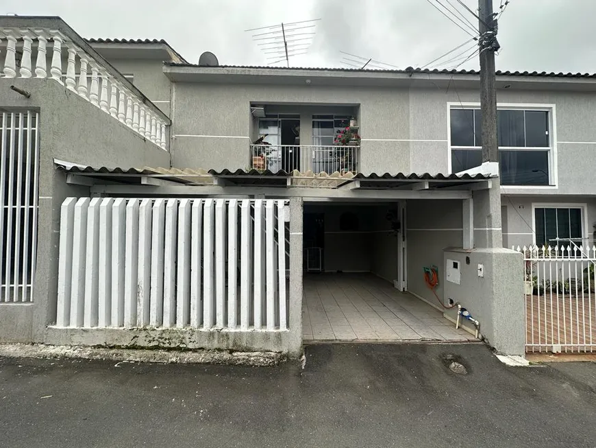 Foto 1 de Sobrado com 3 Quartos à venda, 73m² em Alto Boqueirão, Curitiba