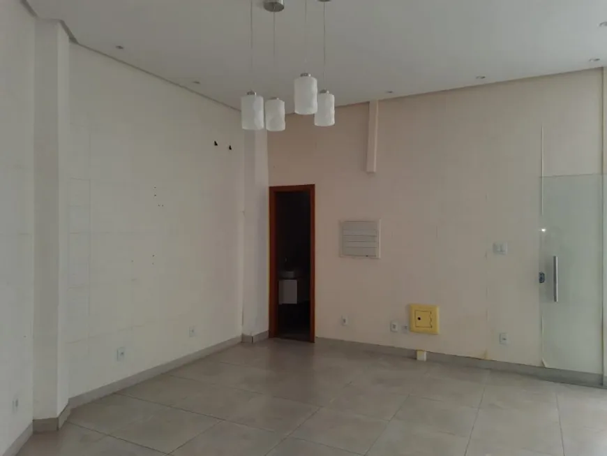 Foto 1 de Ponto Comercial para alugar, 30m² em Costa Azul, Salvador