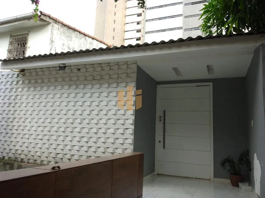 Foto 1 de Casa com 4 Quartos para alugar, 300m² em Monteiro, Recife