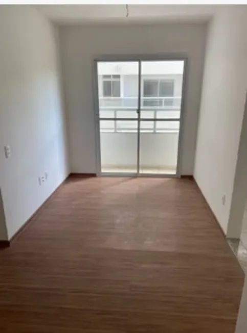 Foto 1 de Apartamento com 3 Quartos à venda, 50m² em Maria Paula, São Gonçalo