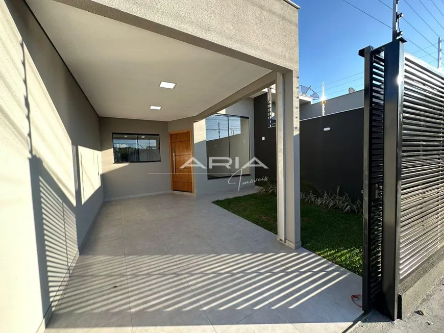 Foto 1 de Casa com 2 Quartos à venda, 115m² em Ouro Verde, Londrina