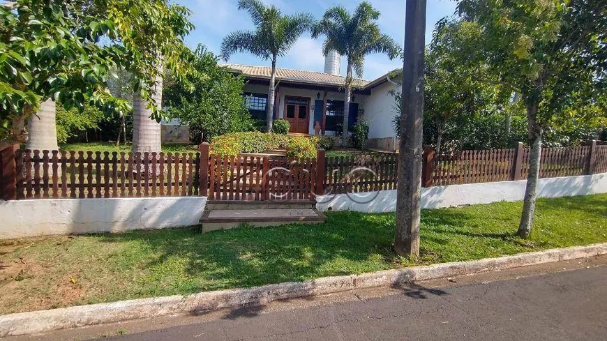Foto 1 de Casa de Condomínio com 3 Quartos à venda, 245m² em , São Pedro