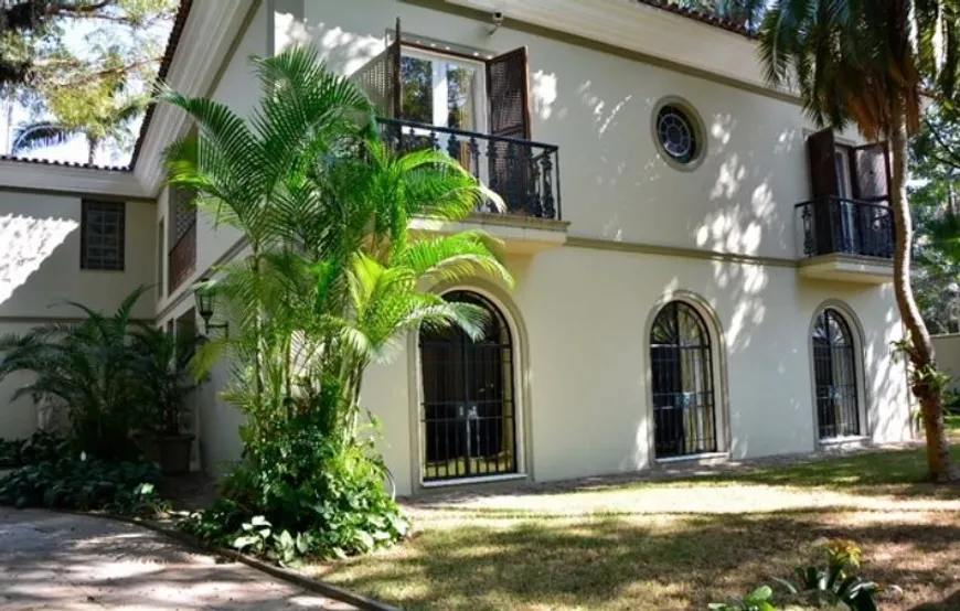 Foto 1 de Casa com 5 Quartos para venda ou aluguel, 600m² em Jardim América, São Paulo