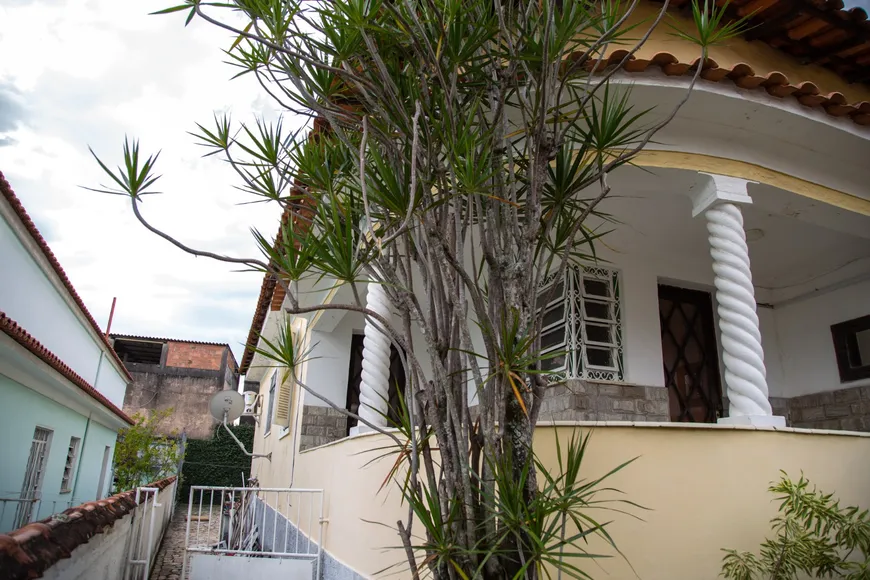 Foto 1 de Casa com 3 Quartos à venda, 120m² em Vila Lage, São Gonçalo