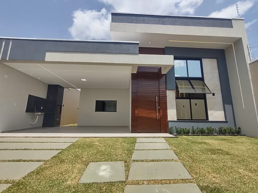Foto 1 de Casa com 3 Quartos à venda, 145m² em Jardim Gonzaga, Juazeiro do Norte