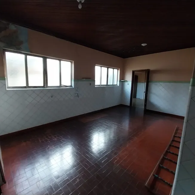 Foto 1 de Casa com 3 Quartos à venda, 193m² em Monte Castelo, São José dos Campos