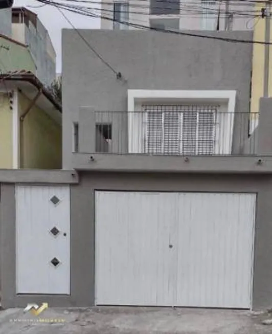 Foto 1 de Casa com 2 Quartos à venda, 120m² em Santa Teresinha, Santo André