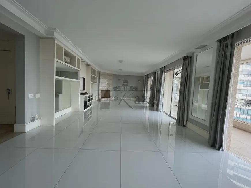 Foto 1 de Apartamento com 4 Quartos à venda, 335m² em Cerqueira César, São Paulo