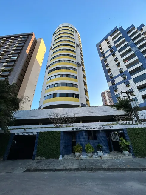 Foto 1 de Apartamento com 2 Quartos à venda, 80m² em Parnamirim, Recife