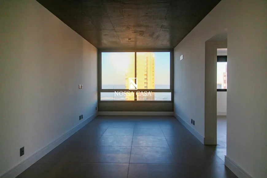 Foto 1 de Apartamento com 2 Quartos à venda, 73m² em Centro, Torres