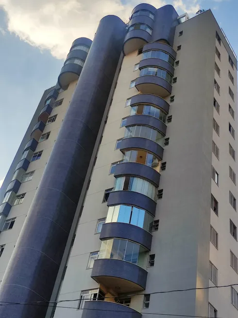 Foto 1 de Apartamento com 3 Quartos para alugar, 98m² em Floresta, Belo Horizonte