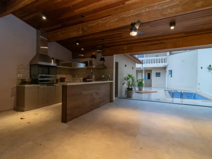 Foto 1 de Casa com 5 Quartos à venda, 280m² em Higienópolis, São Paulo